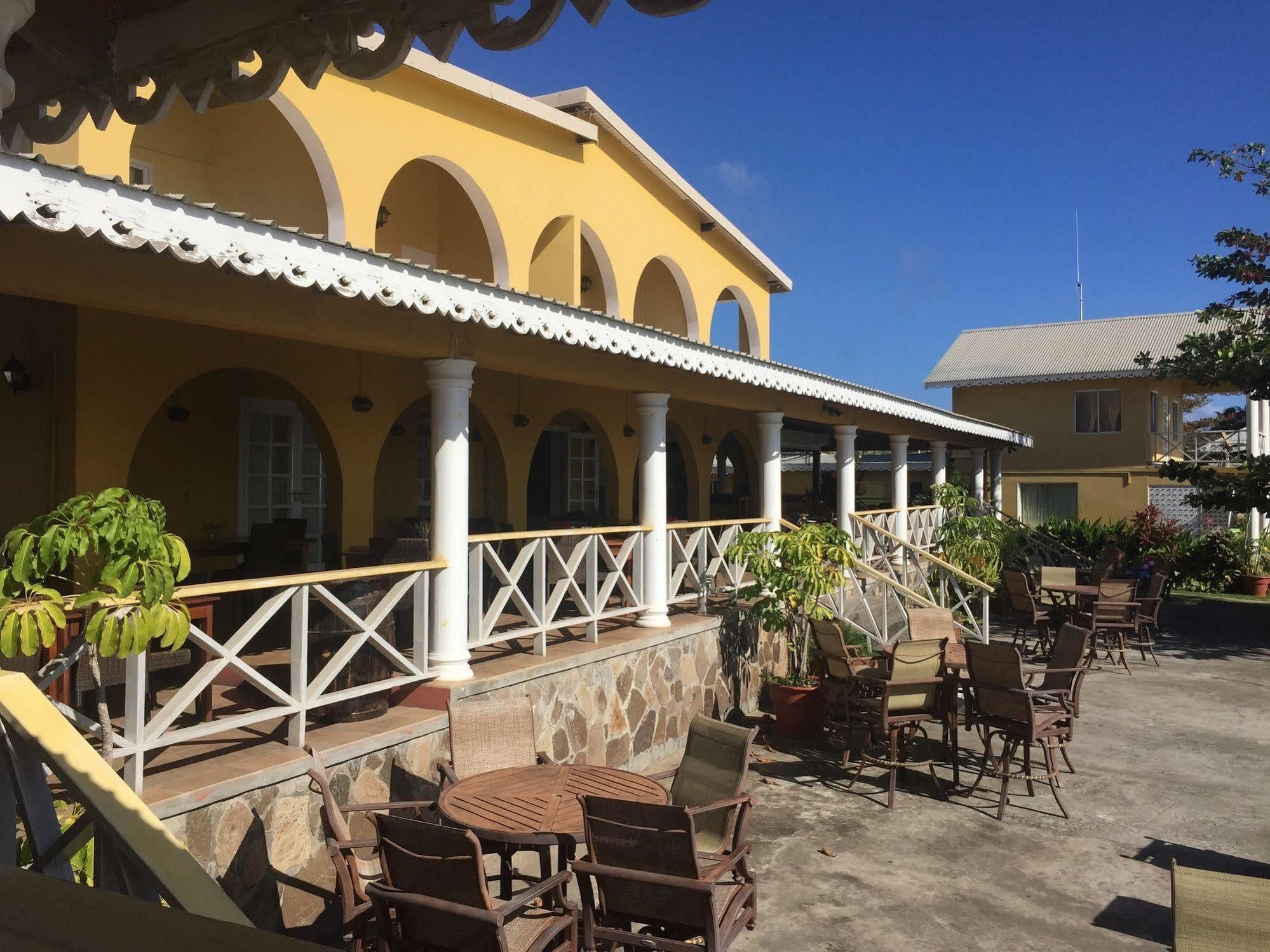 Paradise Beach Hotel Kingstown Exterior photo